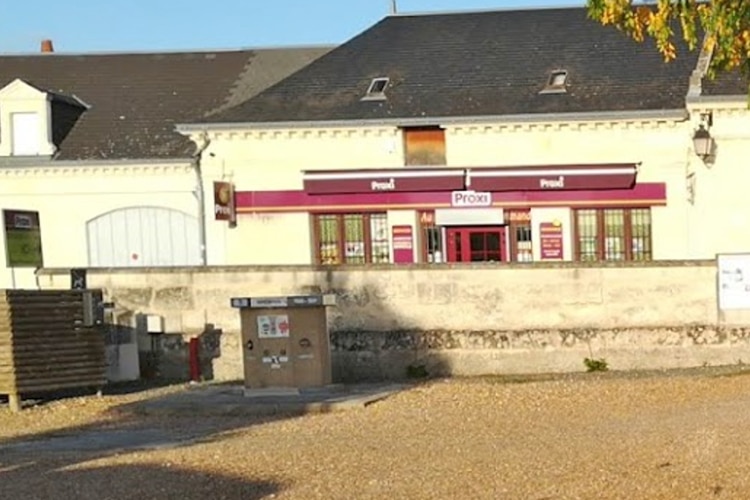 Aire d'accueil PARKING GRATUIT - Chouzé Sur Loire