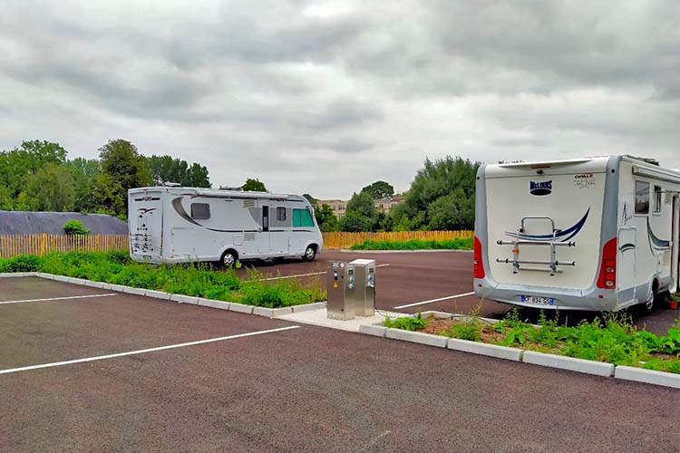 Arras-aire-camping-cars[AIREPARK] emplacement